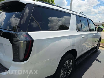 2025 Chevrolet Suburban Z71 2Z7 - miniatura 4