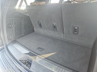 2025 Chevrolet Tahoe High Country 3LZ - miniatura 17