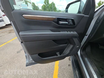 2025 Chevrolet Tahoe High Country 3LZ - miniatura 9