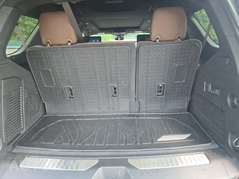 2025 Chevrolet Tahoe High Country 3LZ - miniatura 17