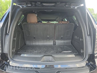2025 Chevrolet Tahoe High Country 3LZ - miniatura 17