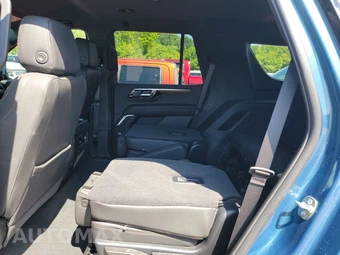 2025 Chevrolet Tahoe High Country 3LZ - miniatura 13