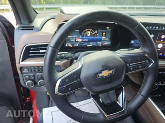2025 Chevrolet Tahoe High Country 3LZ - miniatura 10
