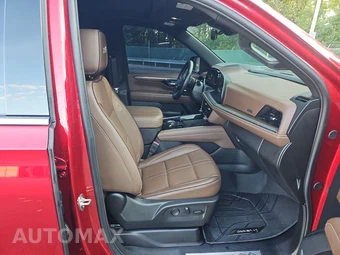 2025 Chevrolet Tahoe High Country 3LZ - miniatura 8