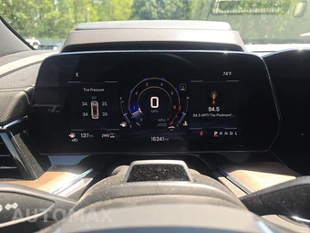 2025 Chevrolet Tahoe High Country 3LZ - miniatura 12