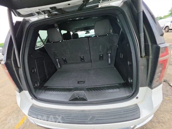2025 Chevrolet Tahoe LT 1LT - miniatura 17