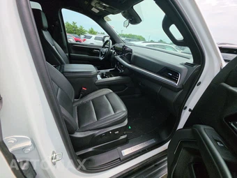 2025 Chevrolet Tahoe LT 1LT - miniatura 8