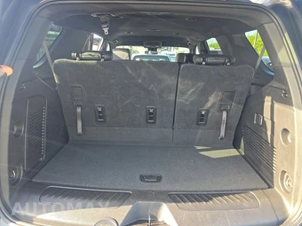 2025 Chevrolet Tahoe LT 1LT - miniatura 17