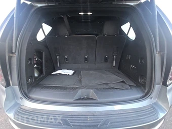2025 Chevrolet Tahoe LT 1LT - miniatura 17