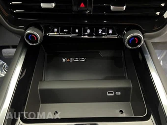 2025 Chevrolet Tahoe LT 1LT - miniatura 13