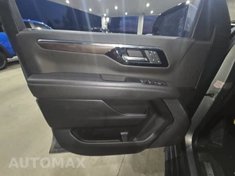 2025 Chevrolet Tahoe LT 1LT - miniatura 9