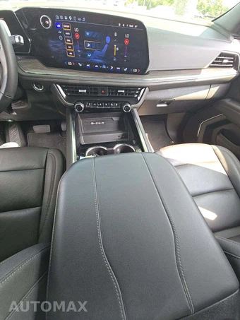 2025 Chevrolet Tahoe LT 1LT - miniatura 10
