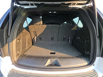 2025 Chevrolet Tahoe LT 1LT - miniatura 17