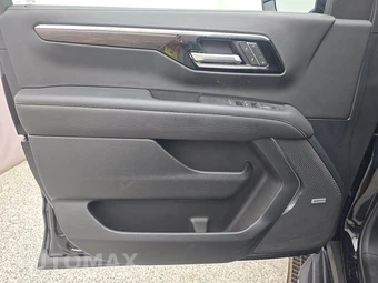 2025 Chevrolet Tahoe Premier 1LZ - miniatura 9
