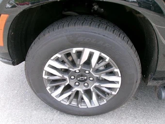 2025 Chevrolet Tahoe Z71 2Z7 - miniatura 18
