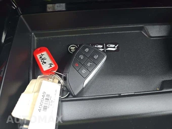 2025 Chevrolet Tahoe Z71 2Z7 - miniatura 5