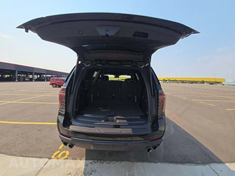 2025 Chevrolet Tahoe Z71 2Z7 - miniatura 12