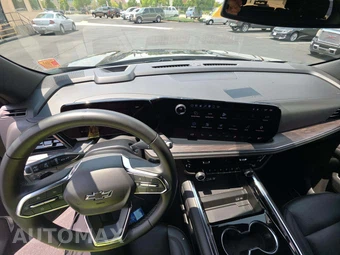 2025 Chevrolet Tahoe Z71 2Z7 - miniatura 7