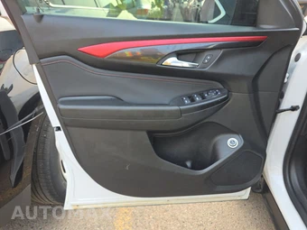 2025 Chevrolet Trailblazer RS 1RS – miniatura 9