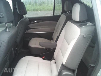 2025 Chevrolet Traverse LT 2LT - miniatura 11