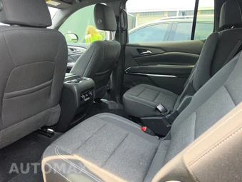 2025 Chevrolet Traverse LT 2LT - miniatura 13