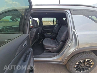 2025 Chevrolet Traverse Z71 - miniatura 10