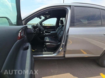 2025 Chevrolet Traverse Z71 - miniatura 3