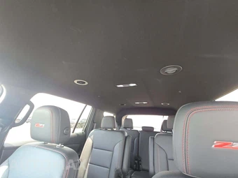 2025 Chevrolet Traverse Z71 - miniatura 8