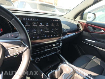 2025 Chevrolet Traverse Z71 - miniatura 10