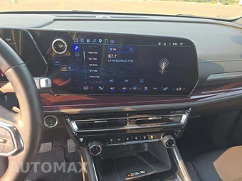 2025 Chevrolet Traverse Z71 - miniatura 7