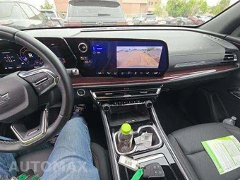 2025 Chevrolet Traverse Z71 - miniatura 10