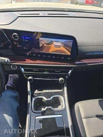 2025 Chevrolet Traverse Z71 - miniatura 10