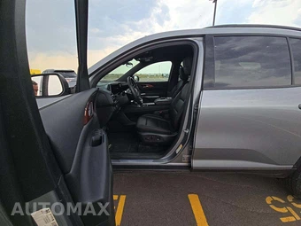 2025 Chevrolet Traverse Z71 - miniatura 3