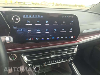 2025 Chevrolet Traverse Z71 - miniatura 7
