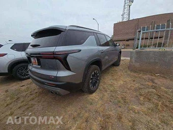 2025 Chevrolet Traverse Z71 - miniatura 3