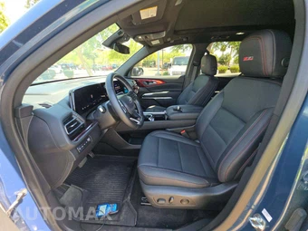 2025 Chevrolet Traverse Z71 - miniatura 3