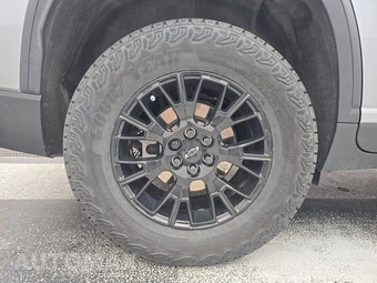 2025 Chevrolet Traverse Z71 2Z7 - miniatura 5