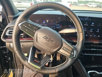 2025 Chevrolet Traverse Z71 2Z7 - miniatura 10