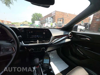 2025 Chevrolet Trax 2RS – miniatura 10