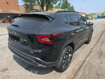 2025 Chevrolet Trax 2RS – miniatura 3