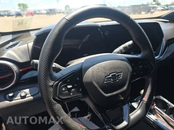 2025 Chevrolet Trax 2RS – miniatura 10