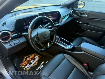 2025 Chevrolet Trax 2RS - miniatura 9