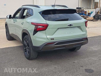 2025 Chevrolet Trax ACTIV - miniatura 2