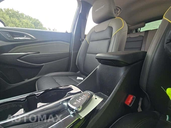 2025 Chevrolet Trax ACTIV - miniatura 8