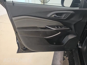 2025 Chevrolet Trax ACTIV - miniatura 9