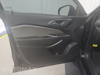 2025 Chevrolet Trax ACTIV – miniatura 9