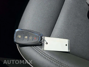 2025 Chevrolet Trax ACTIV – miniatura 8