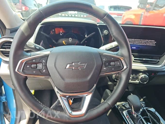 2025 Chevrolet Trax ACTIV - miniatura 10