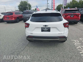 2025 Chevrolet Trax ACTIV - miniatura 3