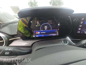 2025 Chevrolet Trax ACTIV - miniatura 9